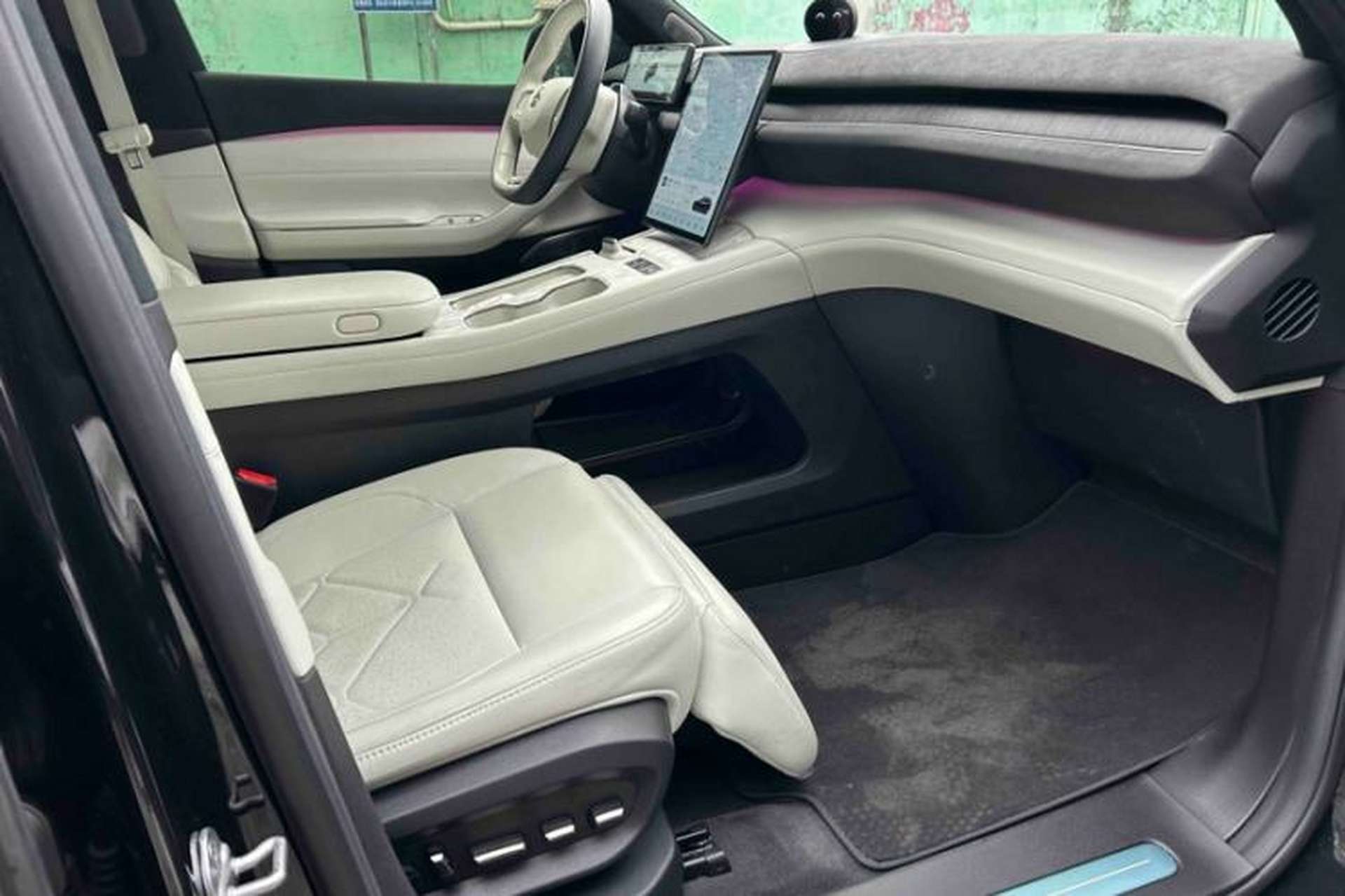 Used Nio ES7 2022 100kWh First Edition Interior 1