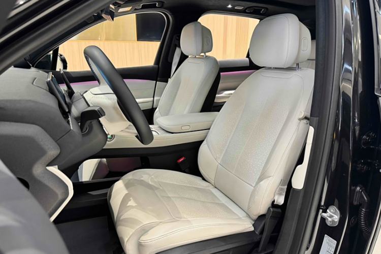 Used Nio ES7 2022 75 kWh Interior 1