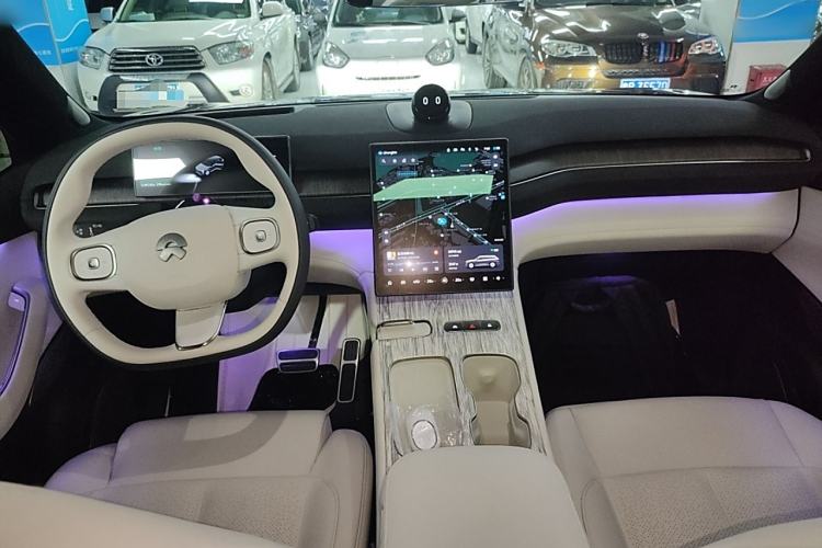 Used Nio ES7 2022 75 kWh Interior 2