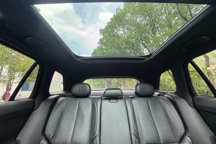 Used Nio ES7 2022 75 kWh Interior 2
