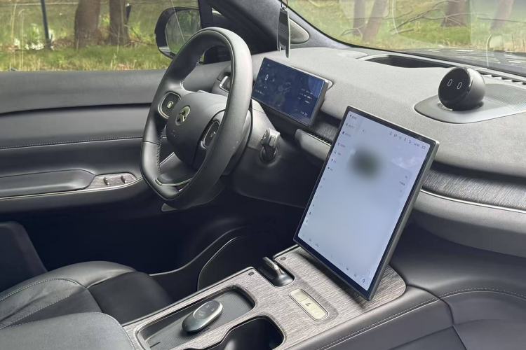 Used Nio ES7 2022 75 kWh Interior 4