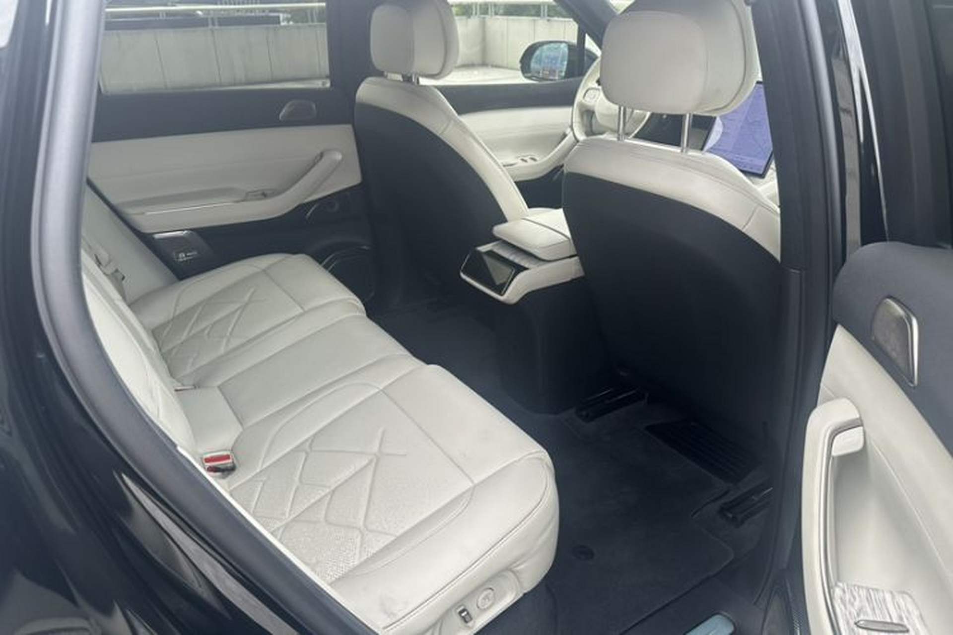 Used Nio ES7 2022 100kWh First Edition Interior 4