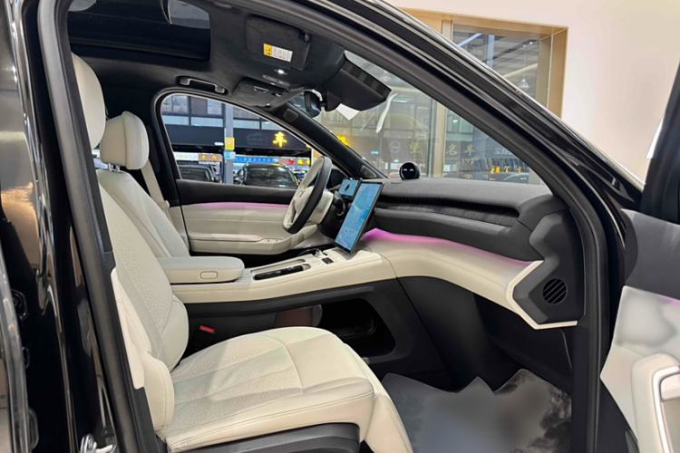 Used Nio ES7 2022 75 kWh Interior 4