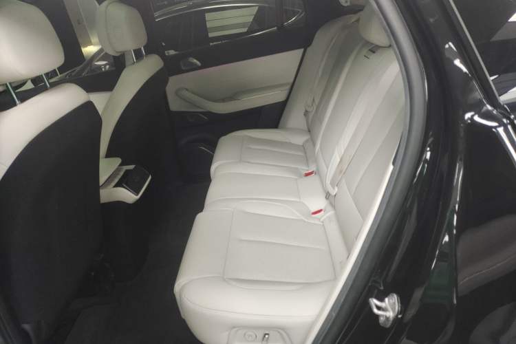 Used Nio ES7 2022 75 kWh Interior 4