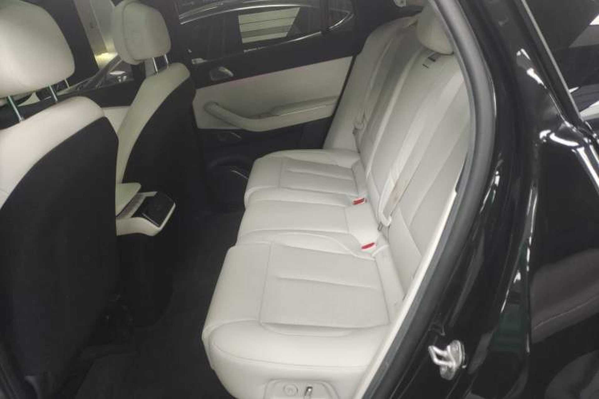 Used Nio ES7 2022 75 kWh Interior 4