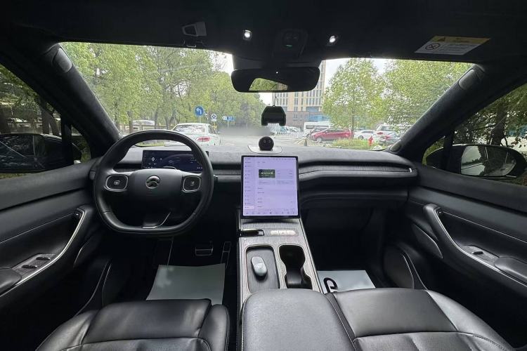 Used Nio ES7 2022 75 kWh Interior 6