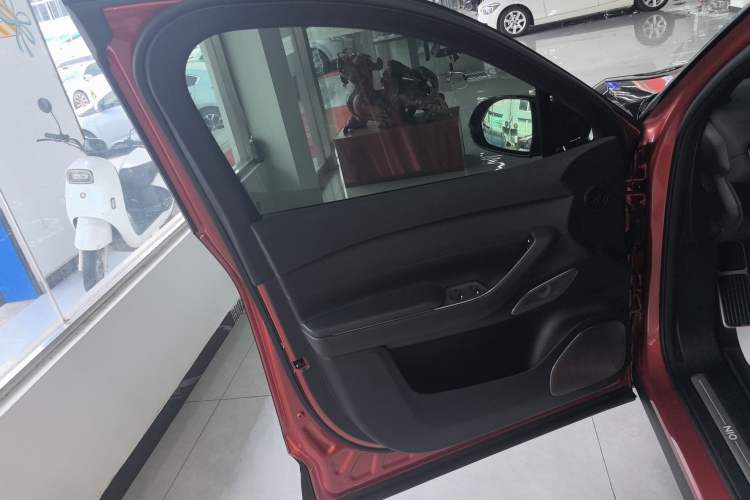 Used Nio ES7 2022 100kWh First Edition Left Front Door Interior