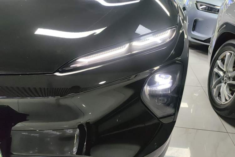 Used Nio ES7 2022 75 kWh Left Front Headlight