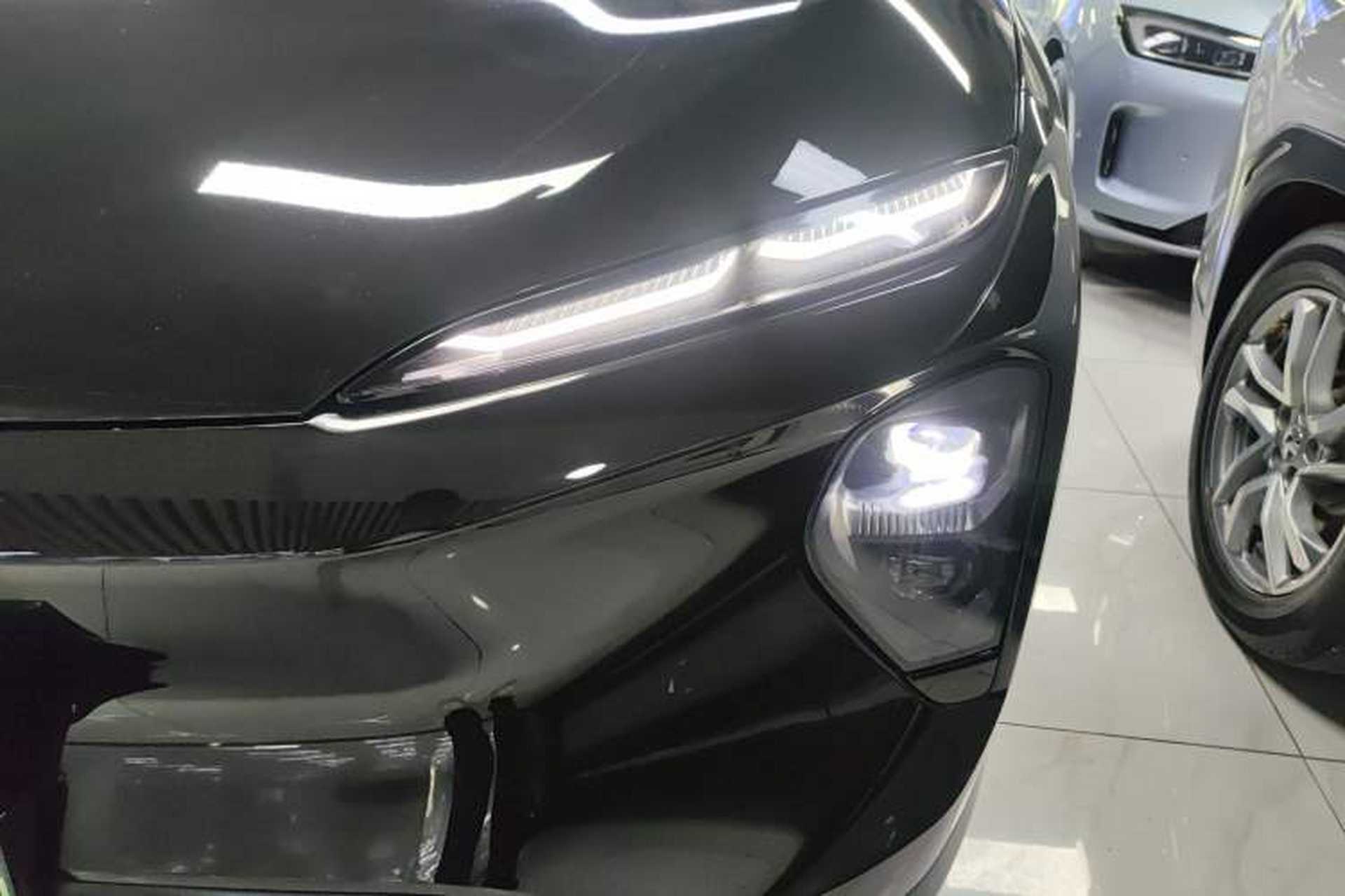 Used Nio ES7 2022 75 kWh Left Front Headlight