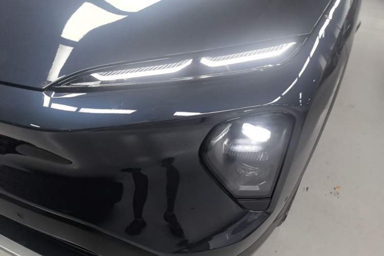 Used Nio ES7 2022 75 kWh Left Front Headlight