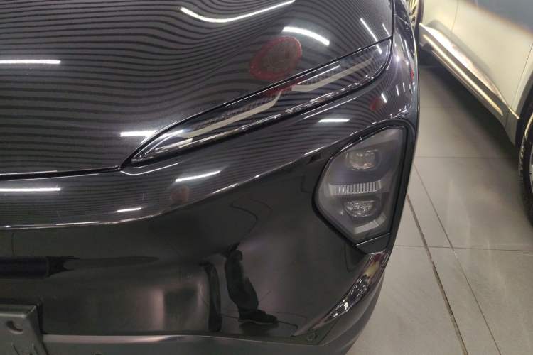 Used Nio ES7 2022 75 kWh Left Front Headlight