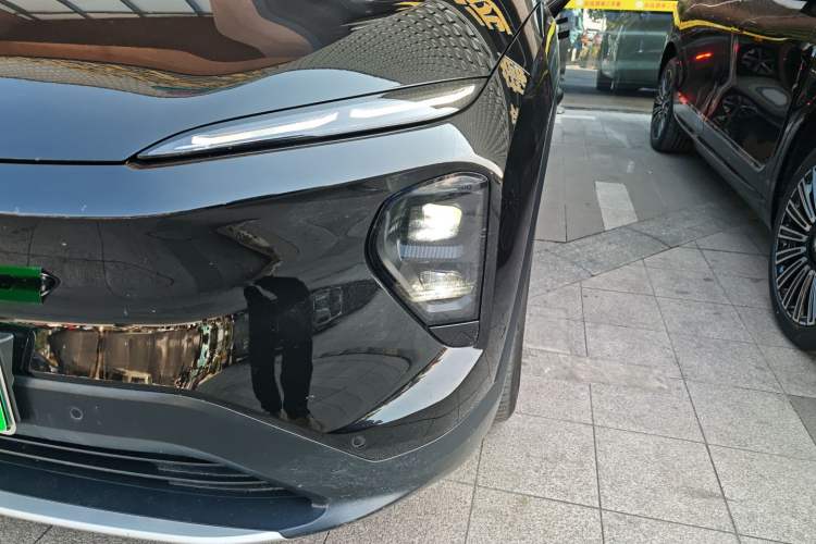 Used Nio ES7 2022 75 kWh Left Front Headlight