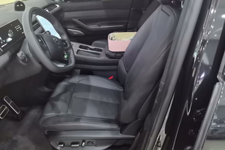 Used Nio ES7 2022 75 kWh Left Front Seat