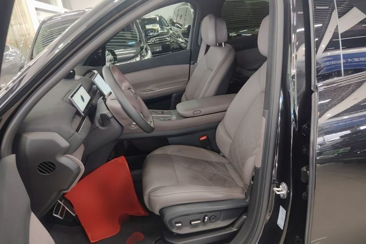 Used Nio ES7 2022 100kWh First Edition Left Front Seat