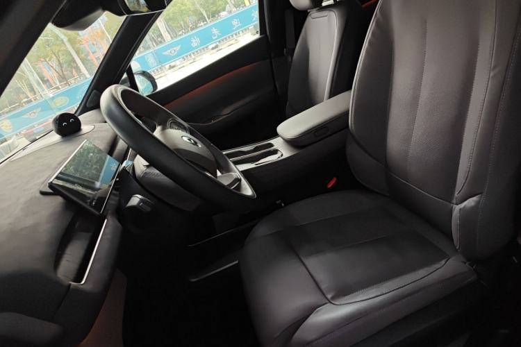 Used Nio ES7 2022 75 kWh Left Front Seat