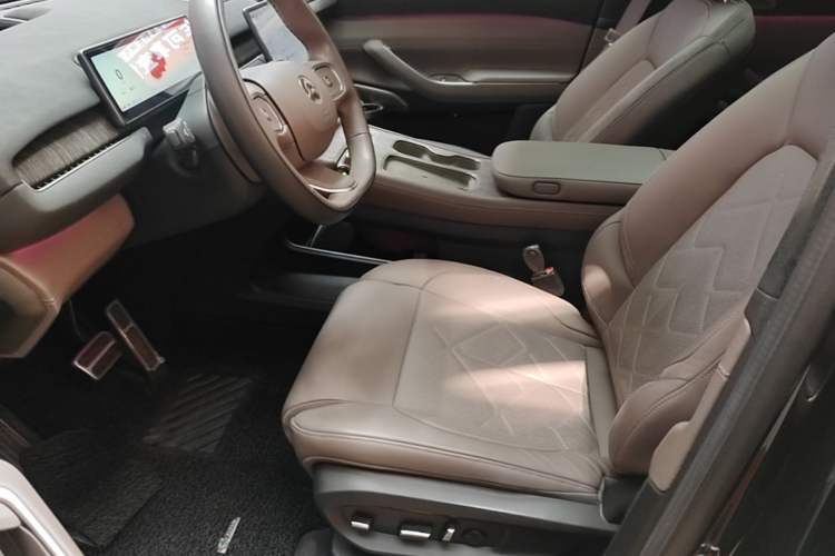 Used Nio ES7 2022 100kWh First Edition Left Front Seat