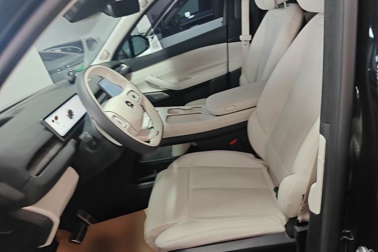 Used Nio ES7 2022 100 kWh Left Front Seat