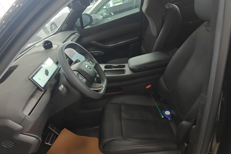 Used Nio ES7 2022 100 kWh Left Front Seat