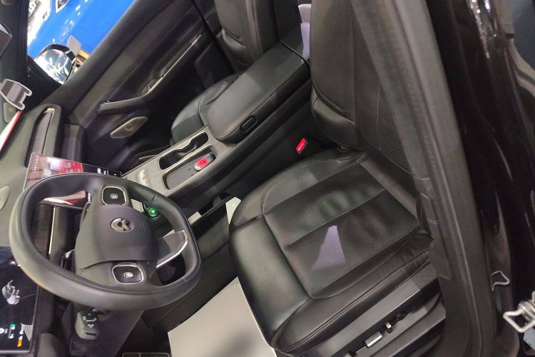 Used Nio ES7 2022 75 kWh Left Front Seat