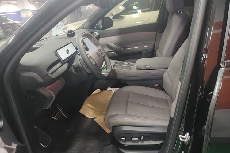 Used Nio ES7 2022 75 kWh Left Front Seat