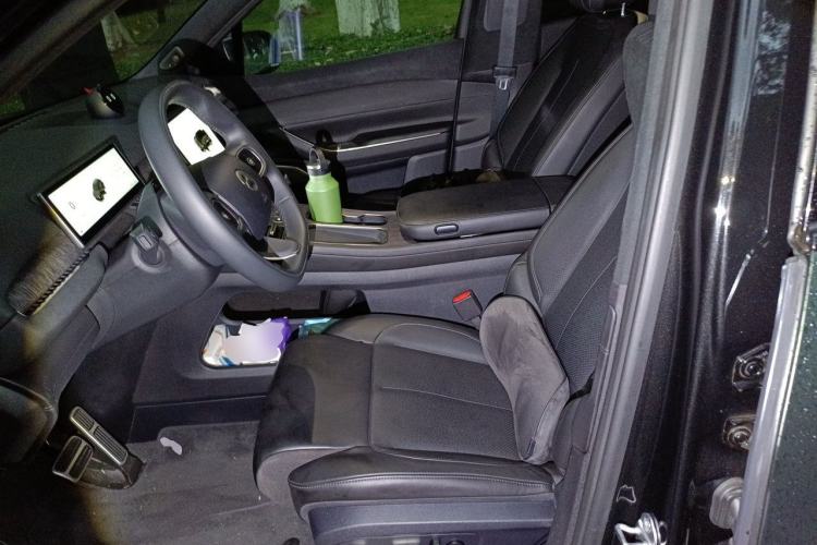 Used Nio ES7 2022 100 kWh Left Front Seat