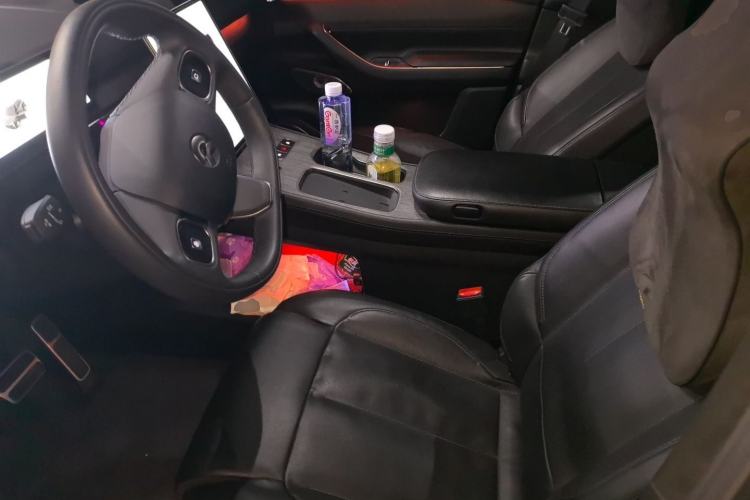 Used Nio ES7 2022 100 kWh Left Front Seat