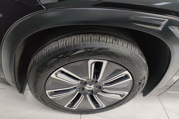 Used Nio ES7 2022 75 kWh Left Front Wheel Hub