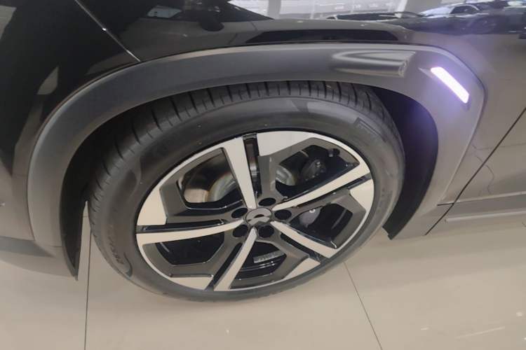 Used Nio ES7 2022 100kWh First Edition Left Front Wheel Hub