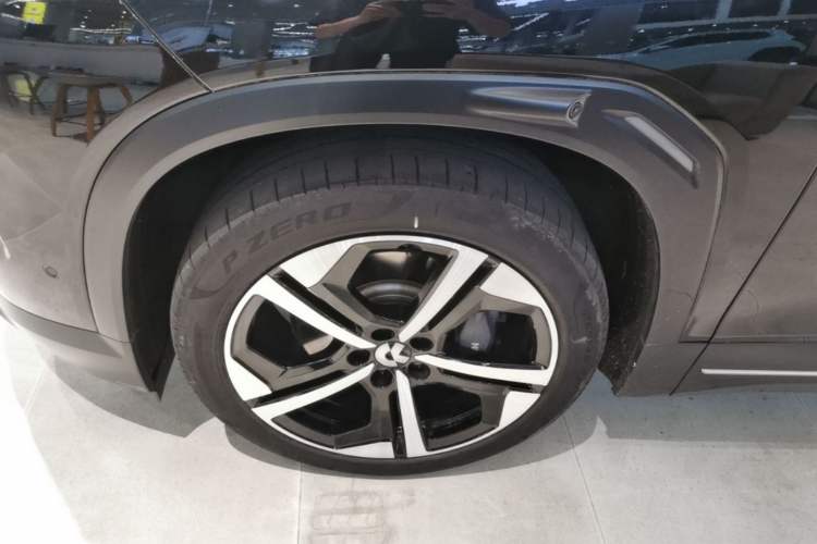 Used Nio ES7 2022 100kWh First Edition Left Front Wheel Hub