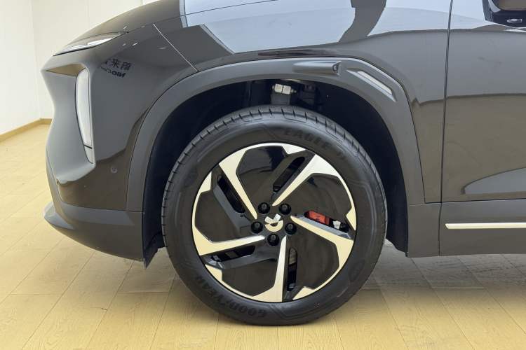 Used Nio ES7 2022 75 kWh Left Front Wheel Hub