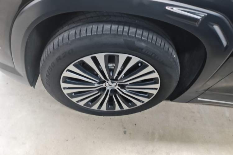 Used Nio ES7 2022 100 kWh Left Front Wheel Hub