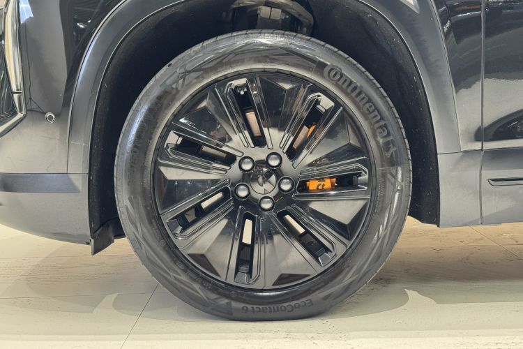Used Nio ES7 2022 75 kWh Left Front Wheel Hub