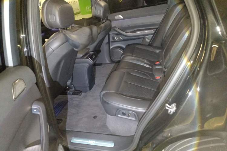 Used Nio ES7 2022 75 kWh Left Rear Seat