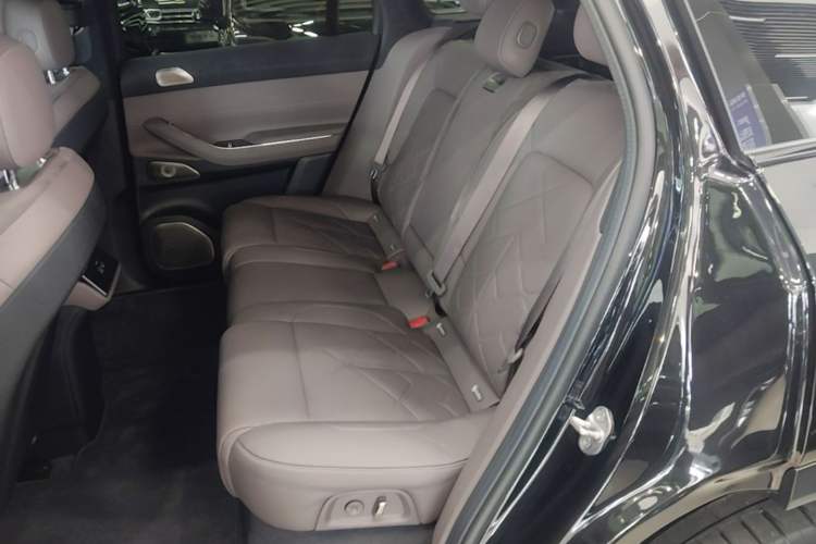 Used Nio ES7 2022 100kWh First Edition Left Rear Seat