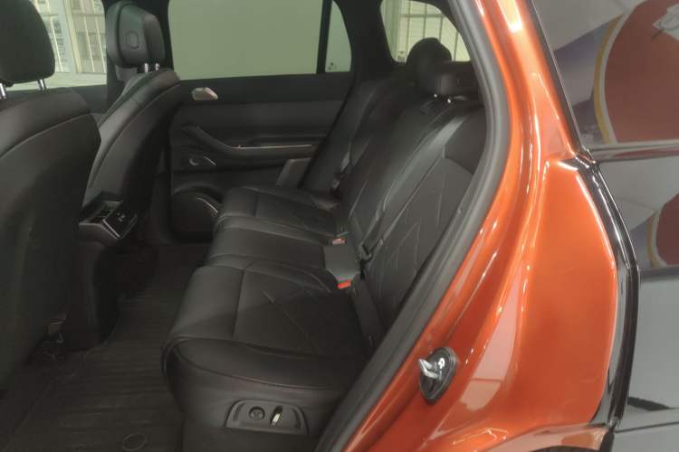 Used Nio ES7 2022 100kWh First Edition Left Rear Seat