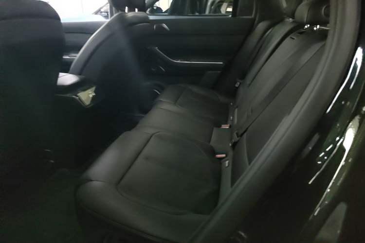 Used Nio ES7 2022 75 kWh Left Rear Seat
