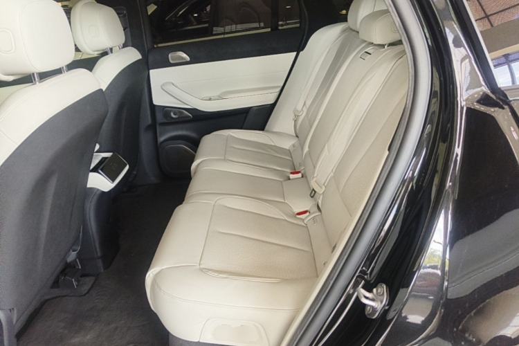 Used Nio ES7 2022 75 kWh Left Rear Seat