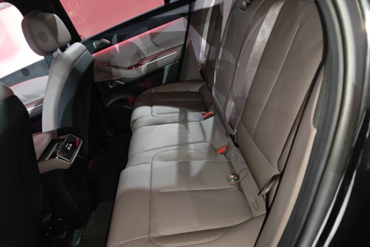 Used Nio ES7 2022 75 kWh Left Rear Seat