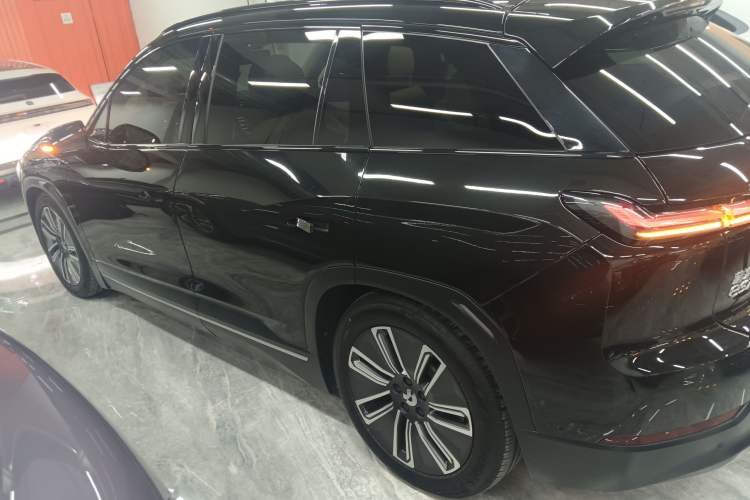 Used Nio ES7 2022 75 kWh Left Side