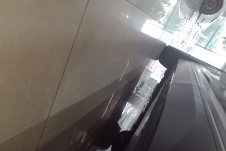 Used Nio ES7 2022 75 kWh Left Side Sill
