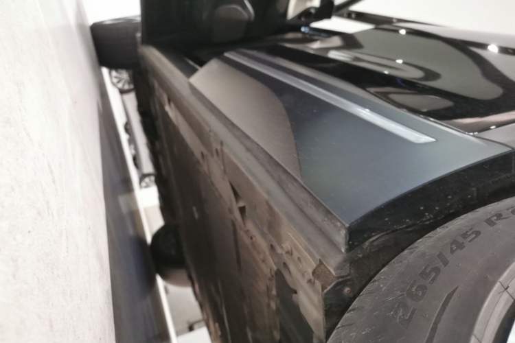 Used Nio ES7 2022 100kWh First Edition Left Side Sill