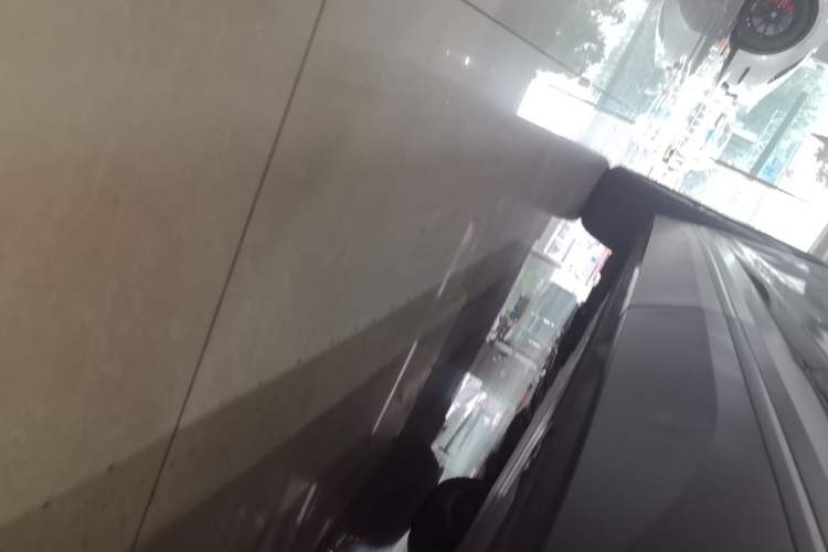 Used Nio ES7 2022 75 kWh Left Side Sill