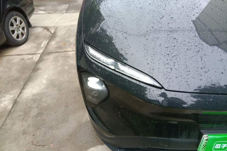 Used Nio ES7 2022 100kWh First Edition Right Front Headlight