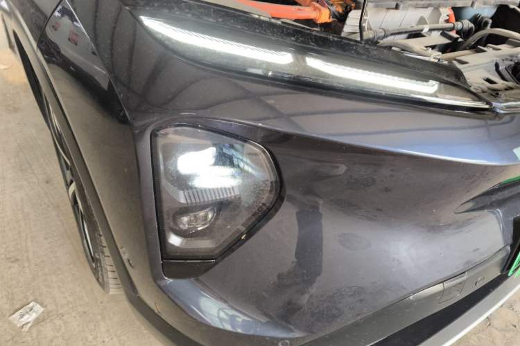 Used Nio ES7 2022 100kWh First Edition Right Front Headlight