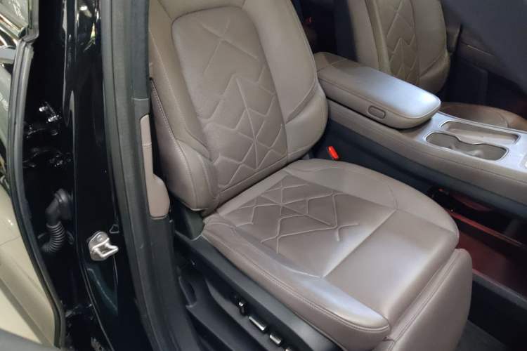 Used Nio ES7 2022 100kWh First Edition Right Front Seat