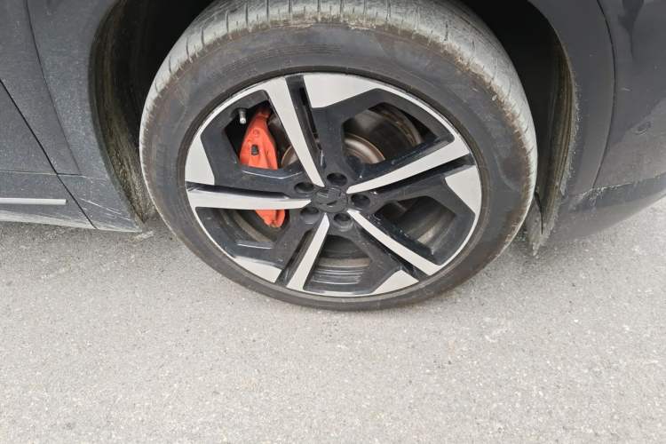 Used Nio ES7 2022 100kWh First Edition Right Front Wheel Hub