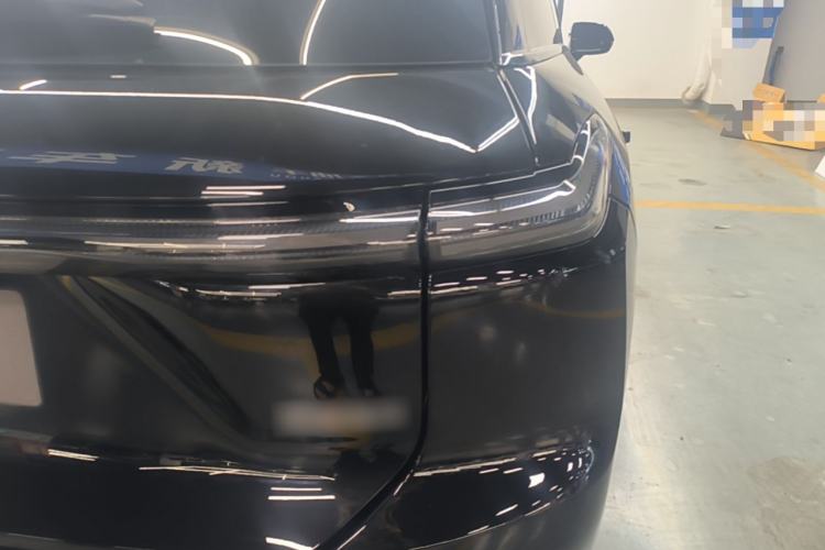 Used Nio ES7 2022 75 kWh Right Rear Taillight
