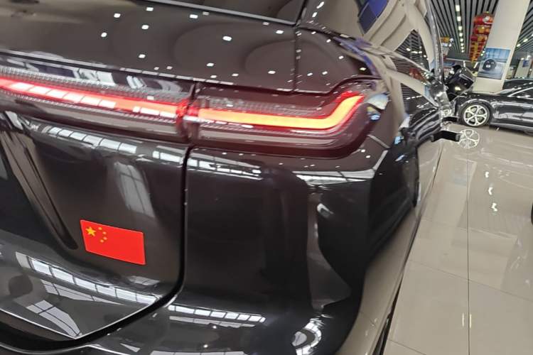 Used Nio ES7 2022 100 kWh Right Rear Taillight