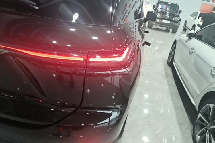Used Nio ES7 2022 75 kWh Right Rear Taillight