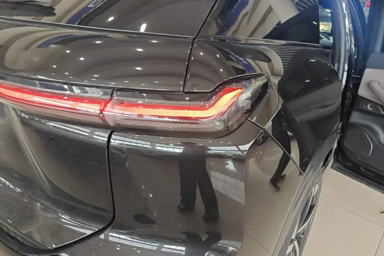 Used Nio ES7 2022 100kWh First Edition Right Rear Taillight